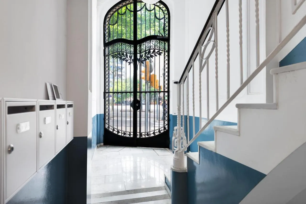 Bed&Bcn Diagonal 6 Apartman Barcelona